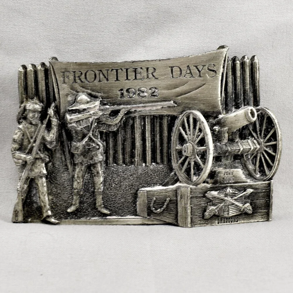 Vintage Belt Buckle 1982 Frontier Days Historic Fort Dodge Dragoons USA Siskiyou